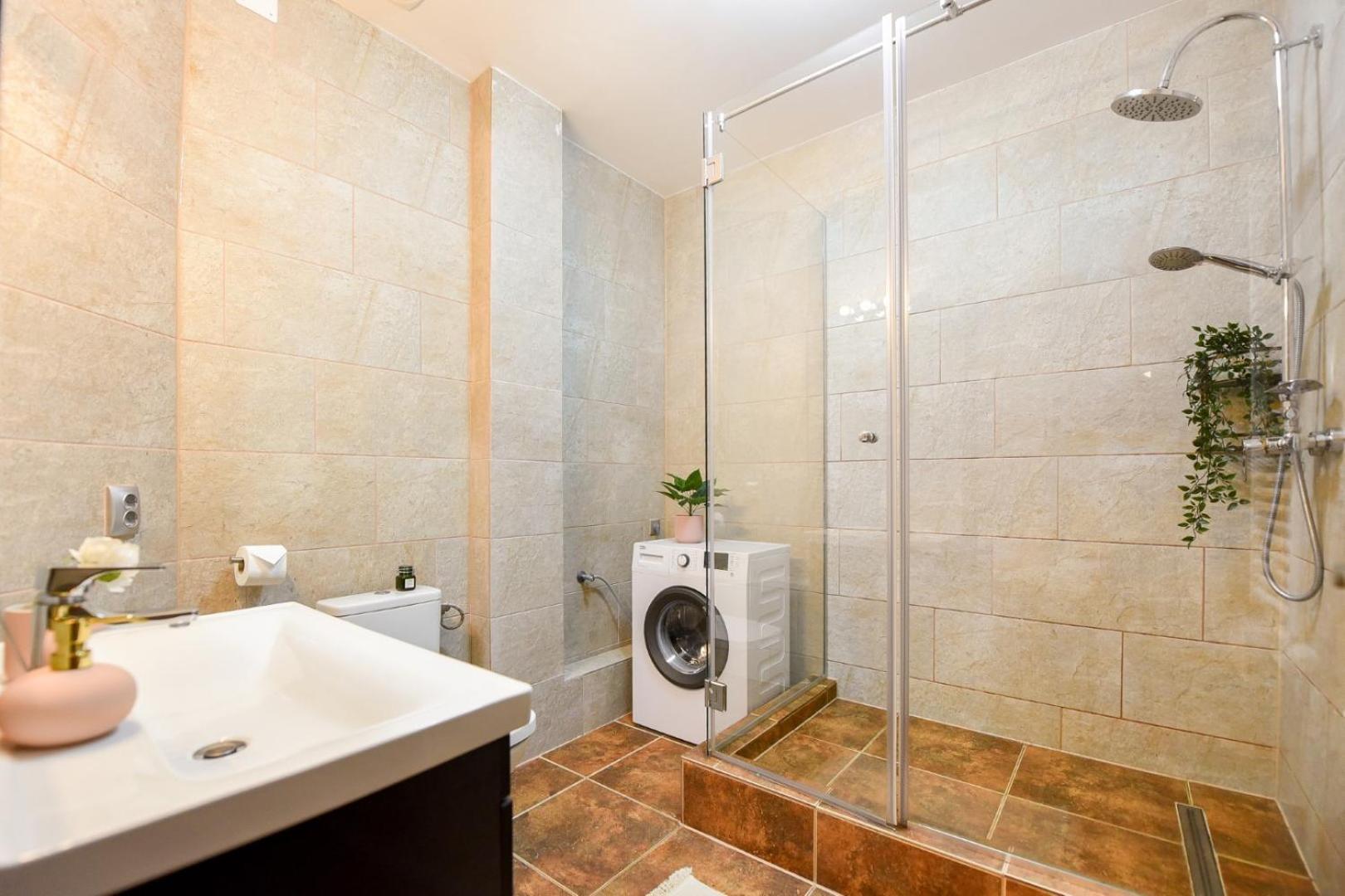 Historic Charm, Modern Comfort - Accommodation In The Heart Of The Old Town Bucareste Quarto foto