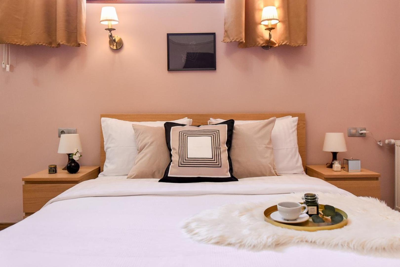 Historic Charm, Modern Comfort - Accommodation In The Heart Of The Old Town Bucareste Quarto foto