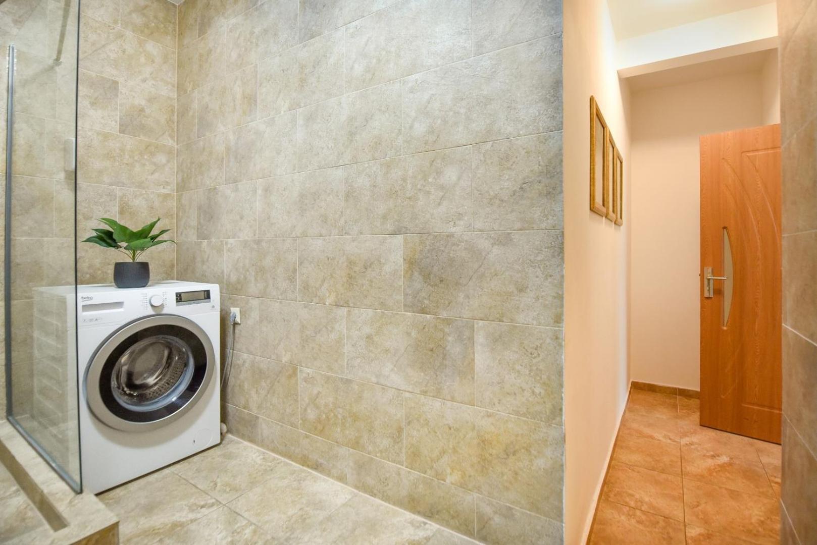 Historic Charm, Modern Comfort - Accommodation In The Heart Of The Old Town Bucareste Quarto foto