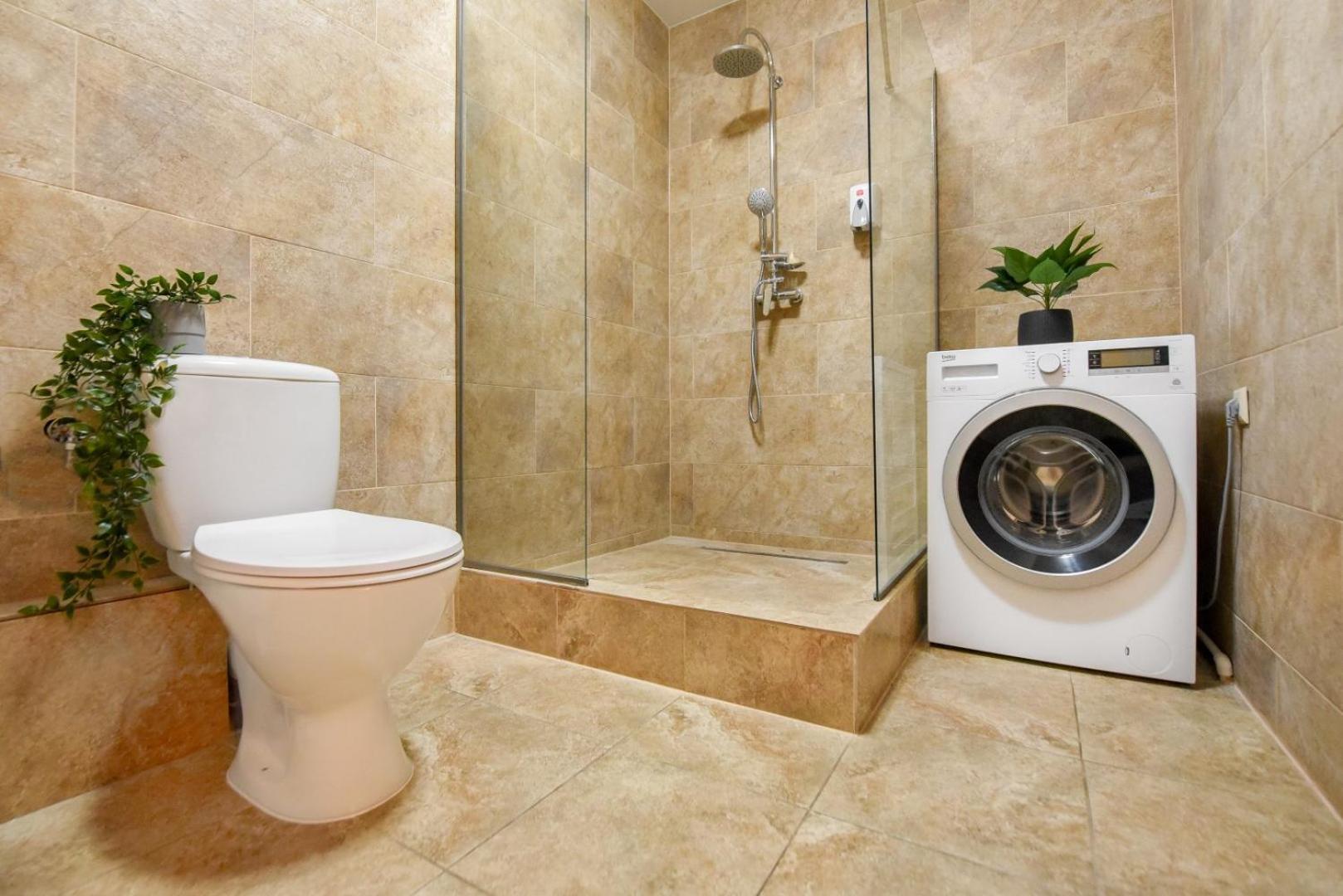 Historic Charm, Modern Comfort - Accommodation In The Heart Of The Old Town Bucareste Quarto foto